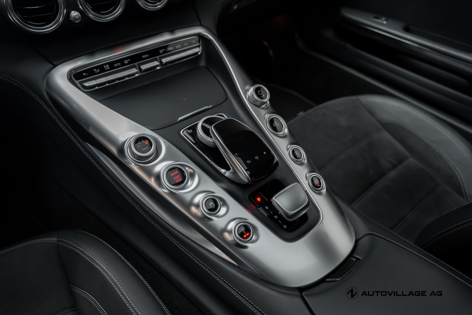 MERCEDES-BENZ AMG GT S Speedshift DCT-image-10