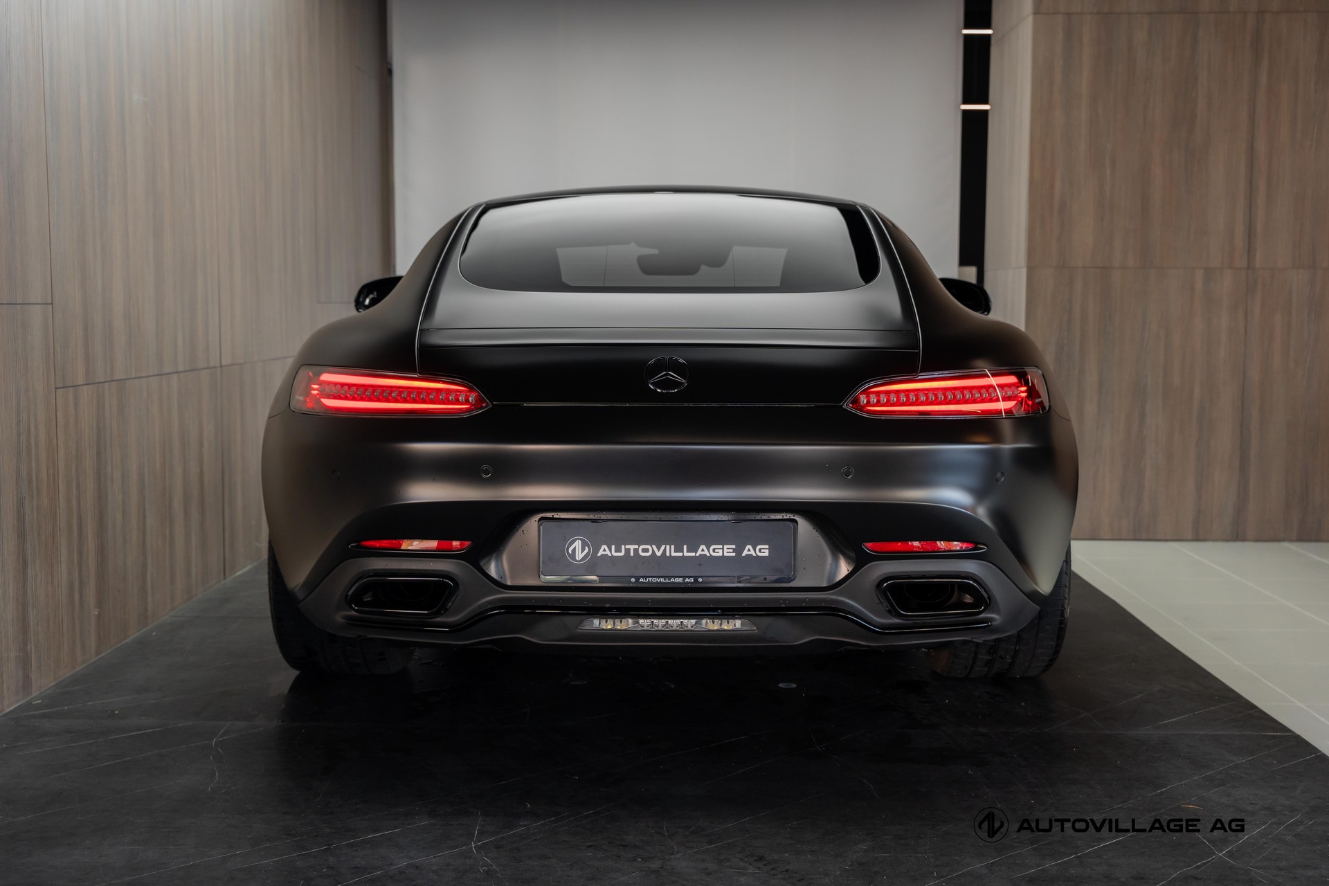 MERCEDES-BENZ AMG GT S Speedshift DCT-image-22