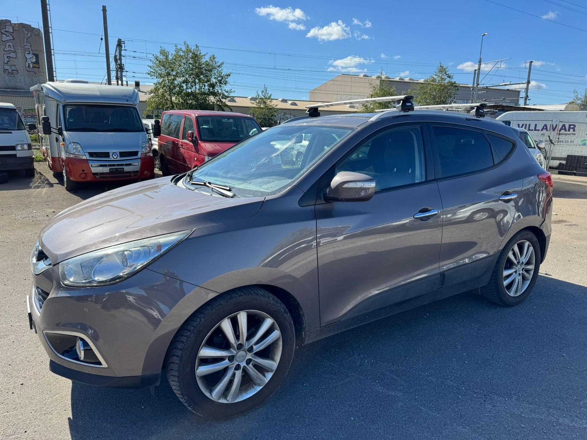 HYUNDAI iX 35 2.0 CRDi Premium 4WD-image-2