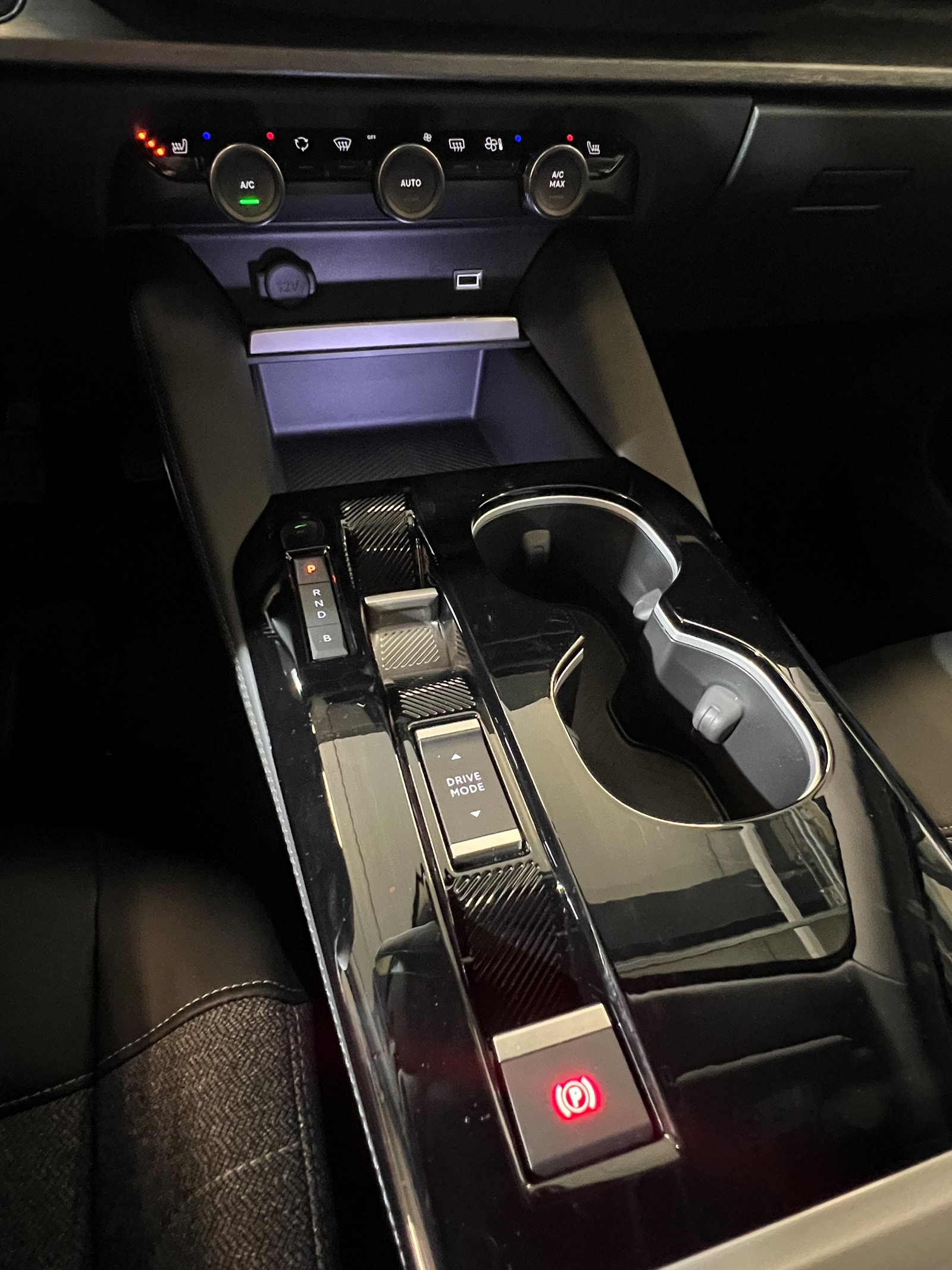CITROEN C5 X 1.6i PHEV Feel Pack e-EAT8-image-18