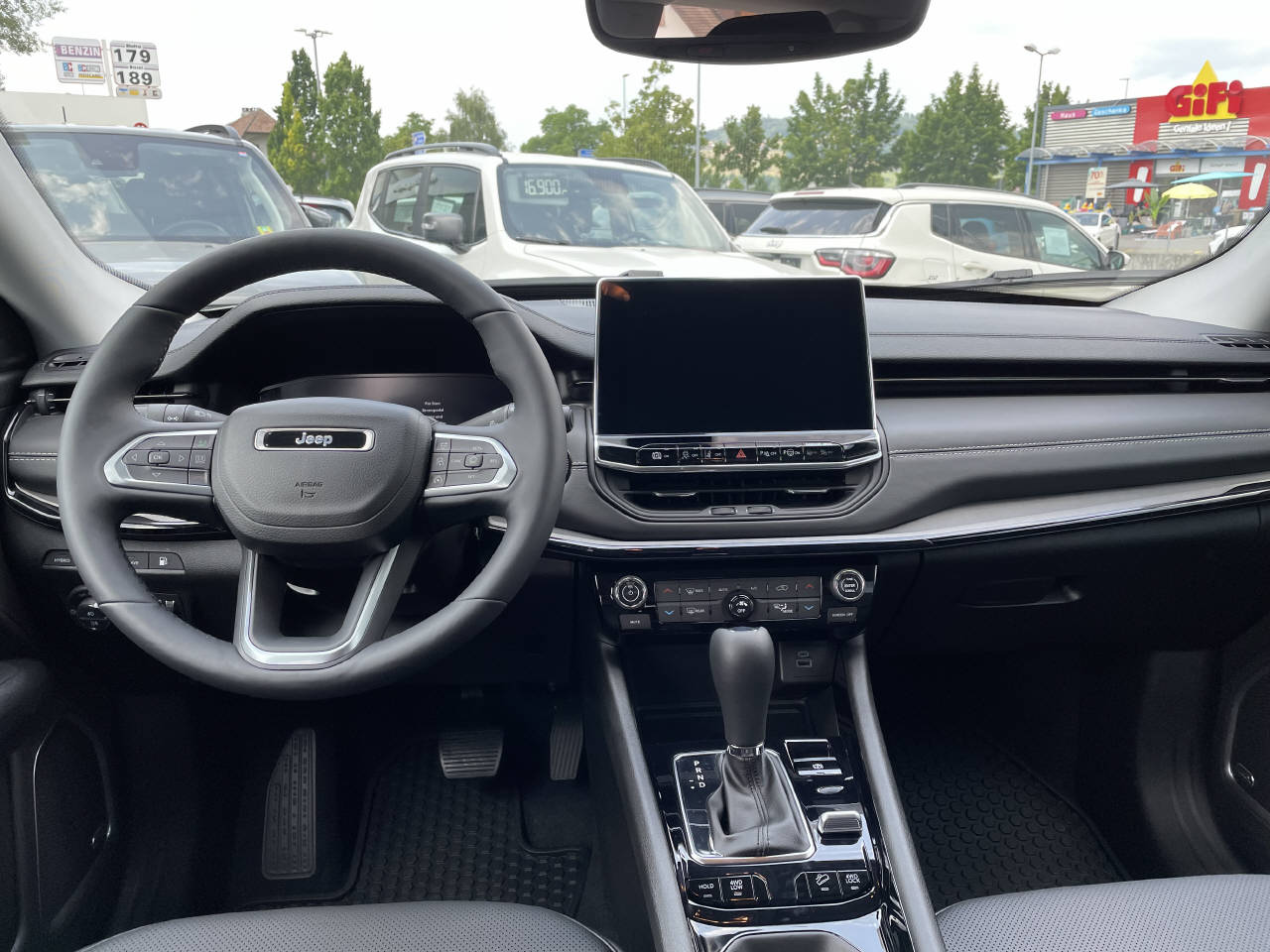 JEEP Compass 1.3 S Plus 4xe-image-5