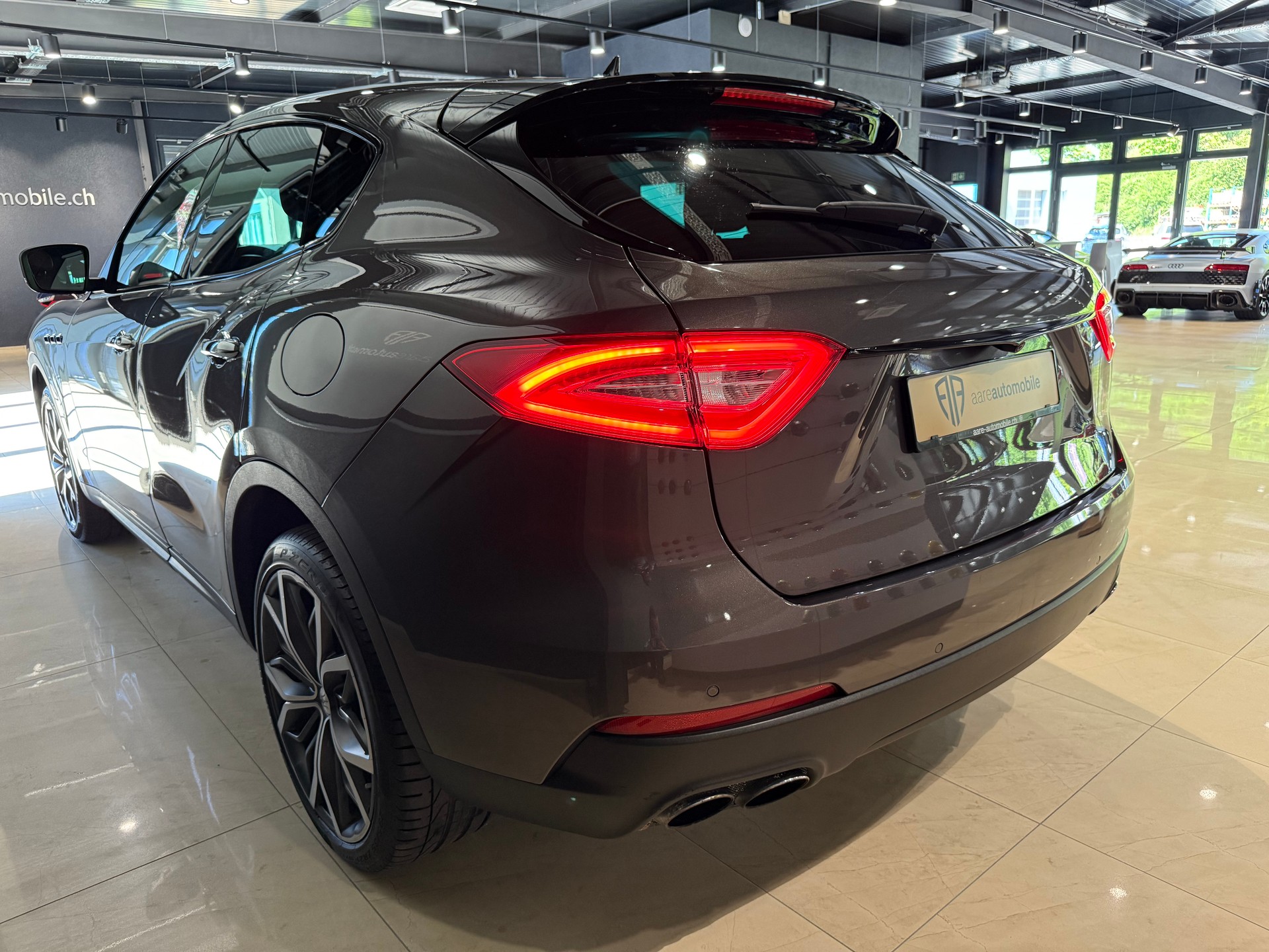 MASERATI Levante S 3.0 V6 Automatica-image-6