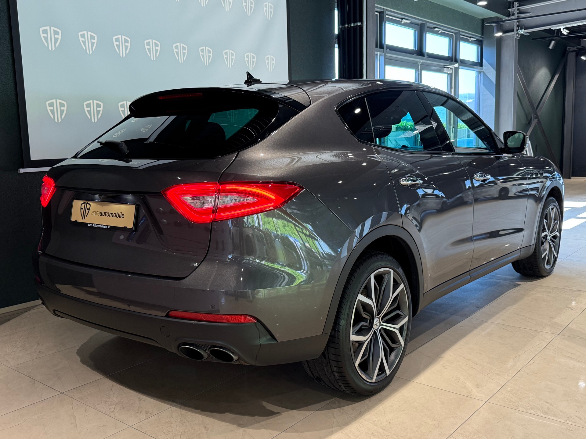 MASERATI Levante S 3.0 V6 Automatica-image-4