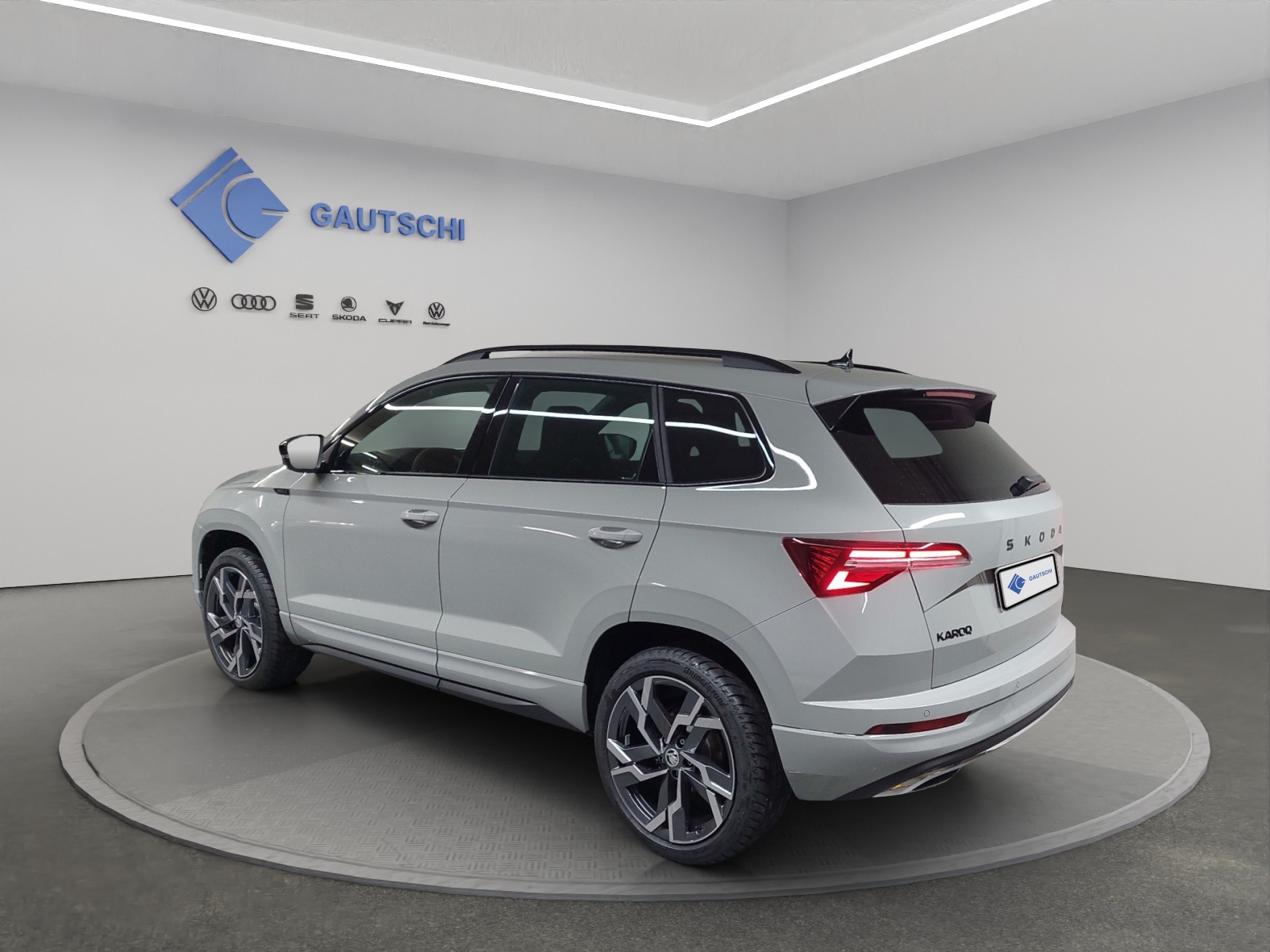 SKODA Karoq 2.0 TSI SportLine 4x4 DSG-image-2