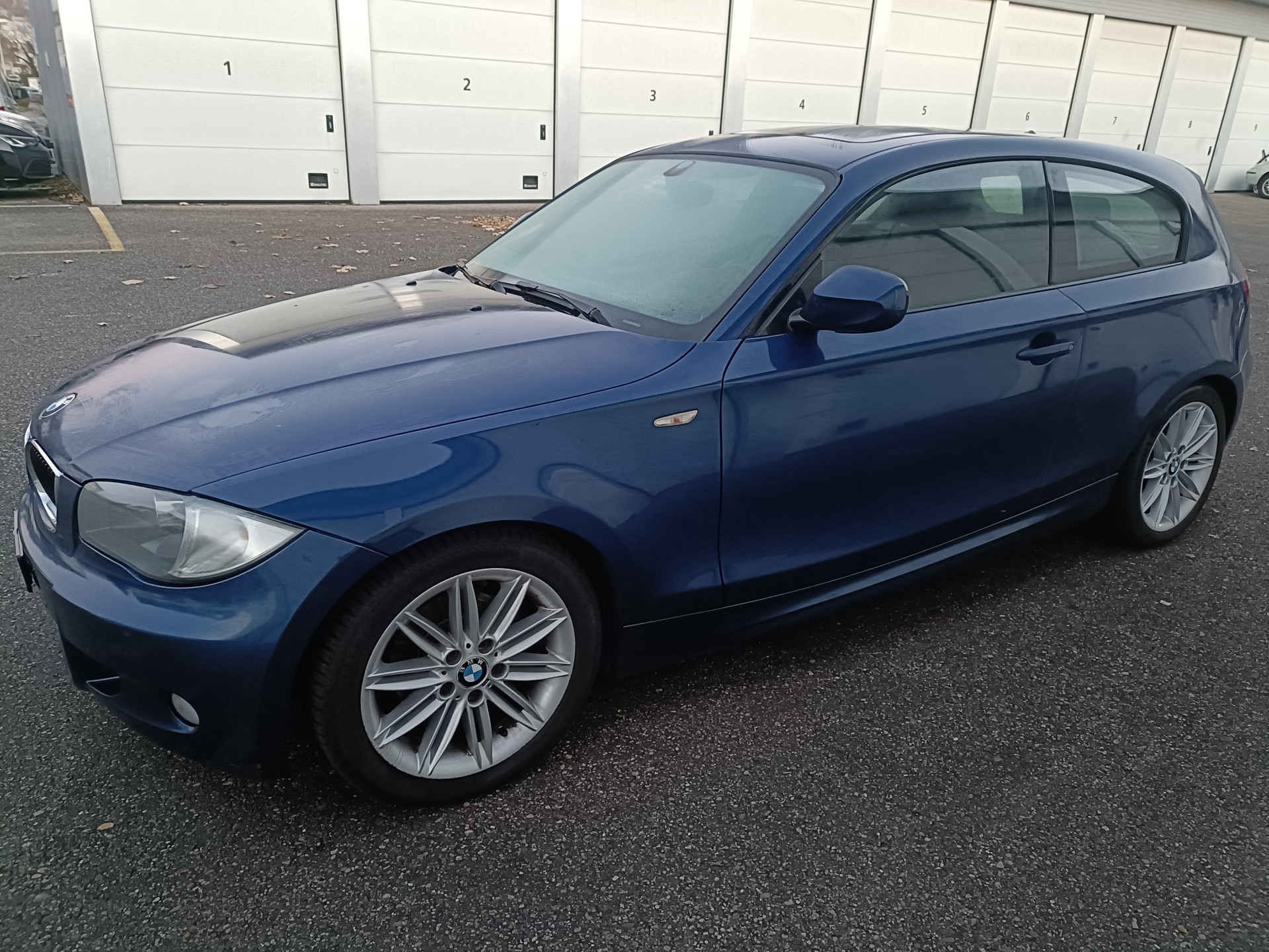 BMW 118d Access-image-0