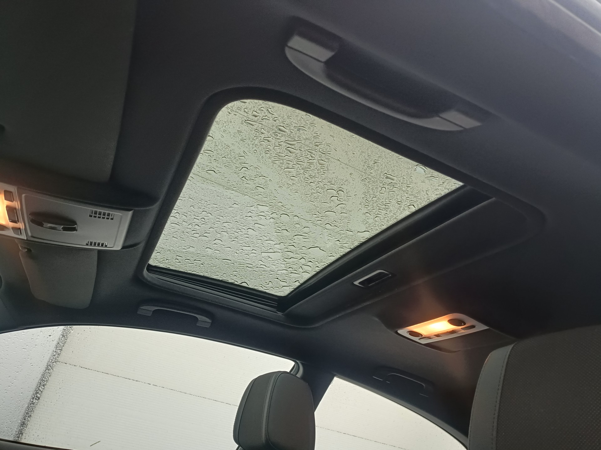 BMW 118d Access-image-12