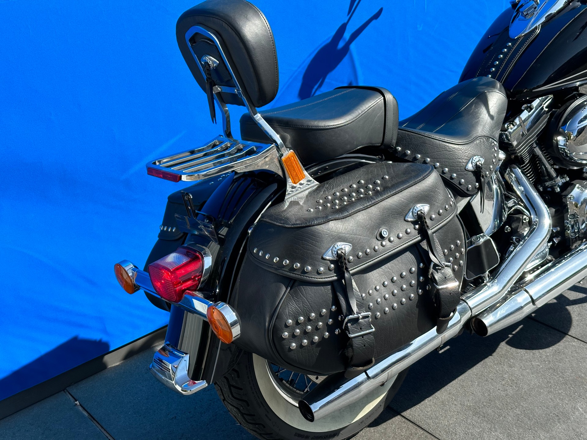 HARLEY-DAVIDSON FLSTC Softail Heritage Classic ABS-showroom-element-2
