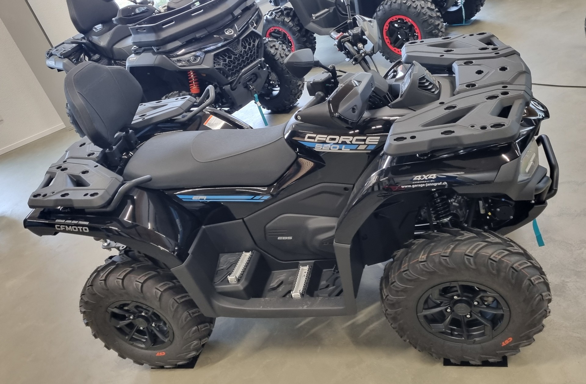 CF MOTO Ab MFK mit L7e Kleinmotorfahrzeug-showroom-element-3