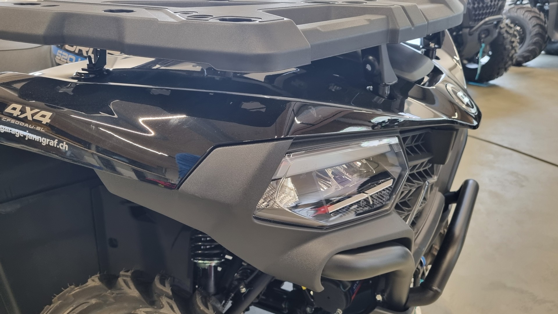 CF MOTO Ab MFK mit L7e Kleinmotorfahrzeug-showroom-element-2