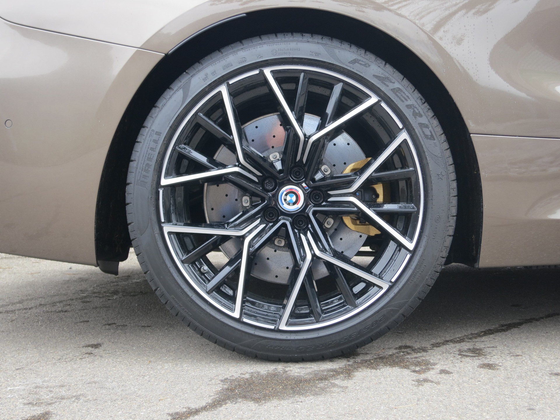 BMW M8 xDrive M Competition-image-10