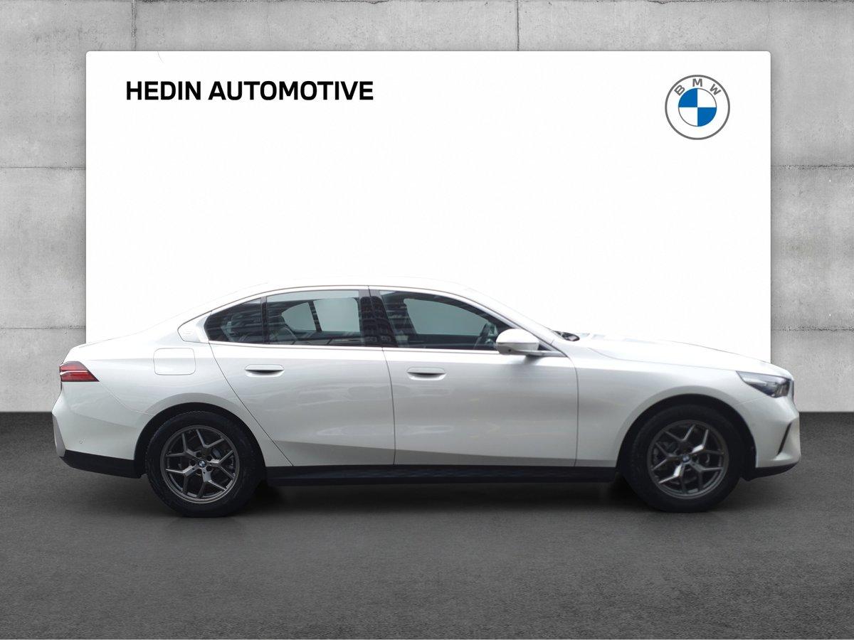 BMW 520d xDrive-image-5