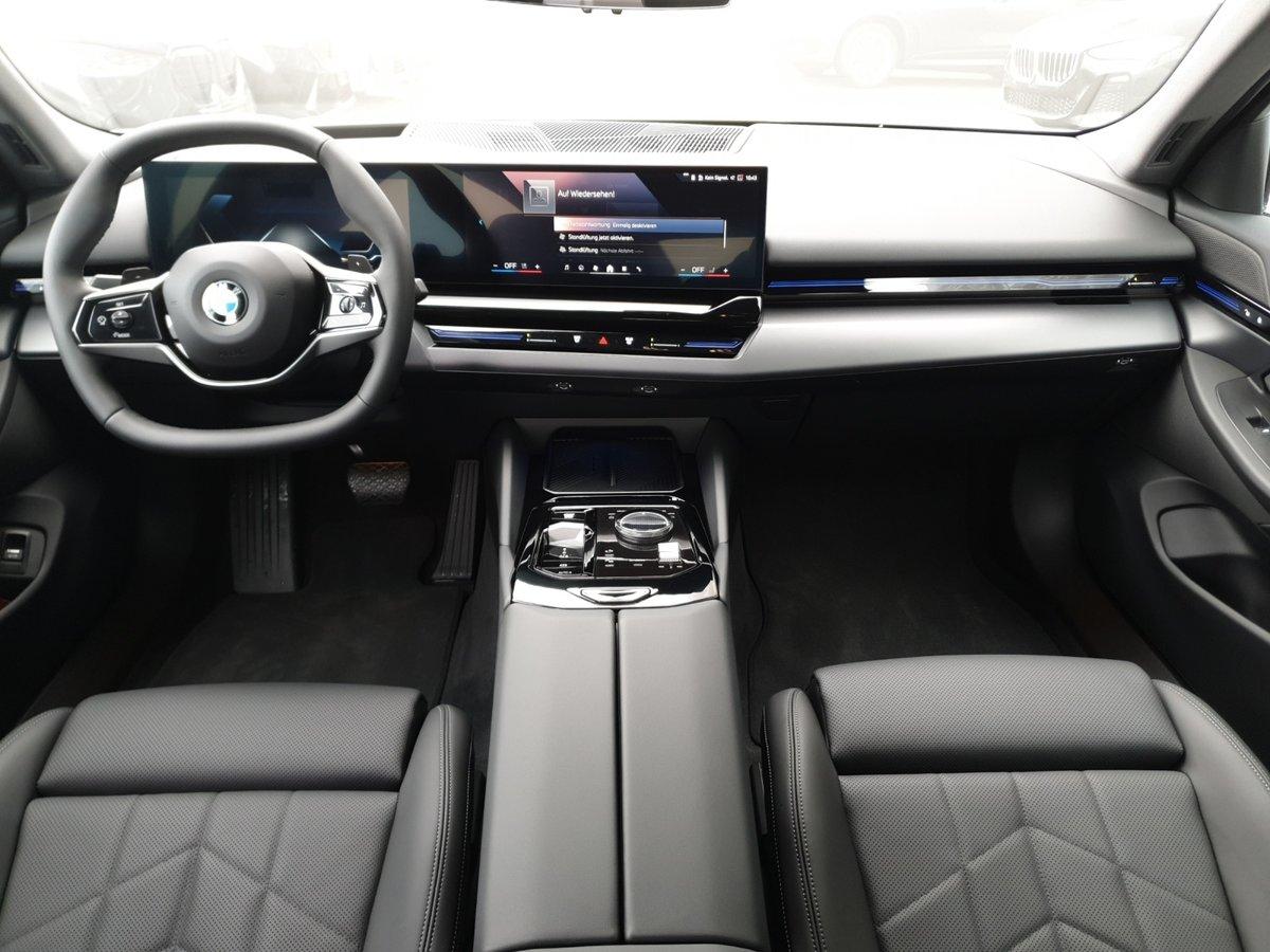 BMW 520d xDrive-image-9