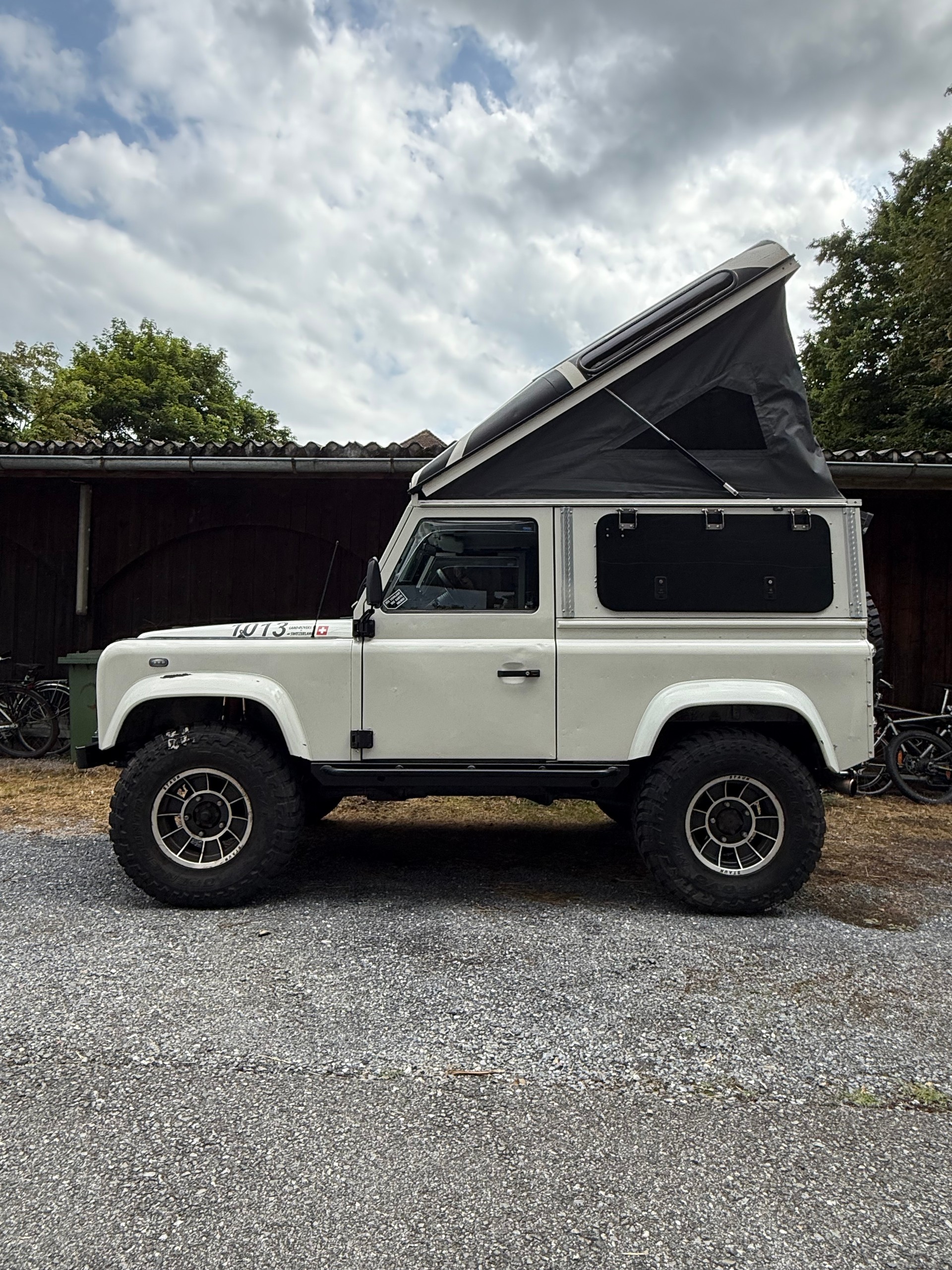 LAND ROVER Defender 90 CSW 2.5 Td5-image-0