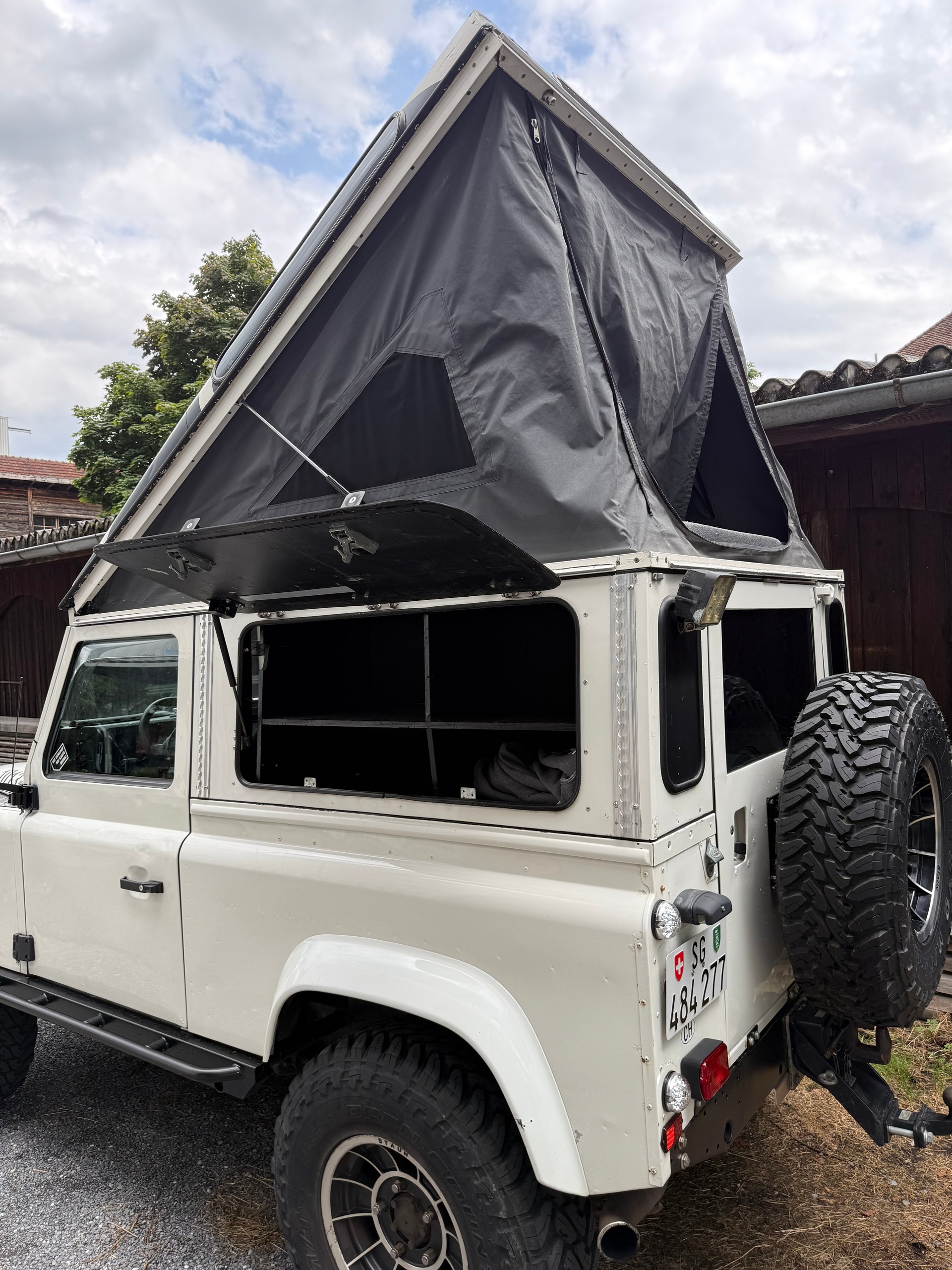 LAND ROVER Defender 90 CSW 2.5 Td5-image-4