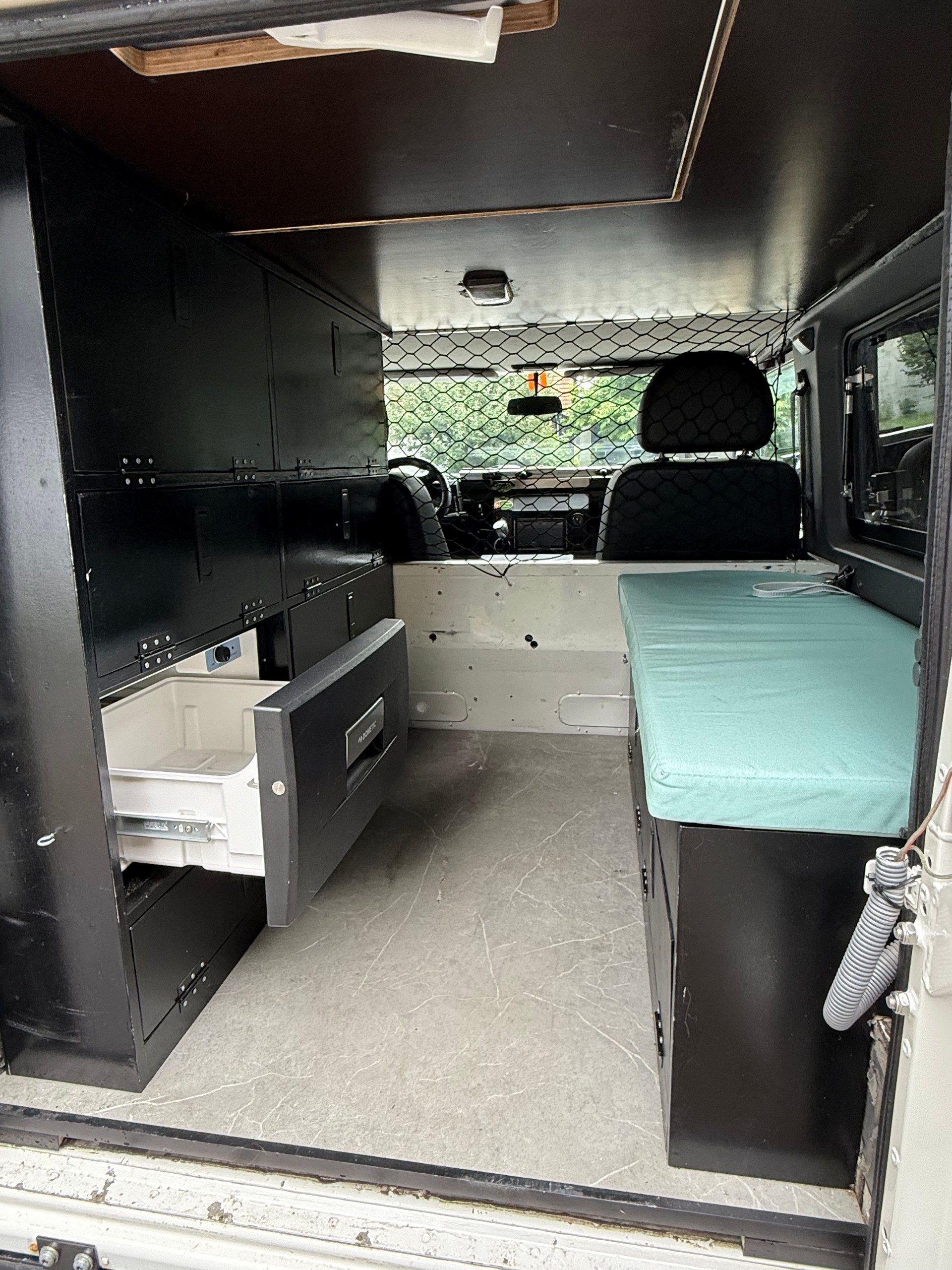 LAND ROVER Defender 90 CSW 2.5 Td5-image-10