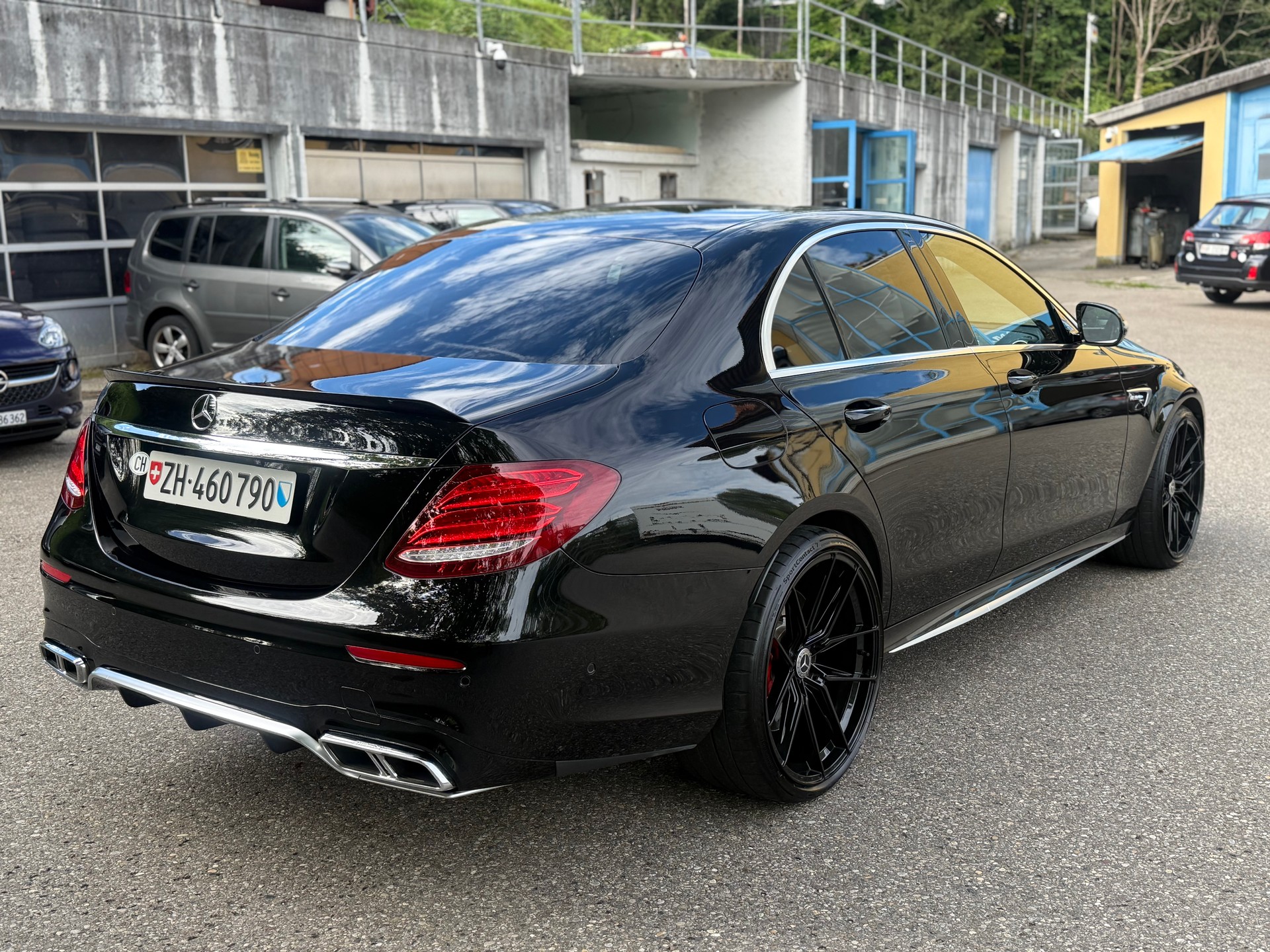 MERCEDES-BENZ E 63 AMG S 4Matic Speedshift MCT-image-4