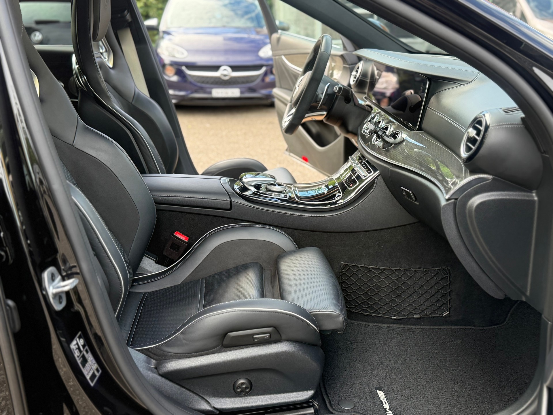 MERCEDES-BENZ E 63 AMG S 4Matic Speedshift MCT-image-9