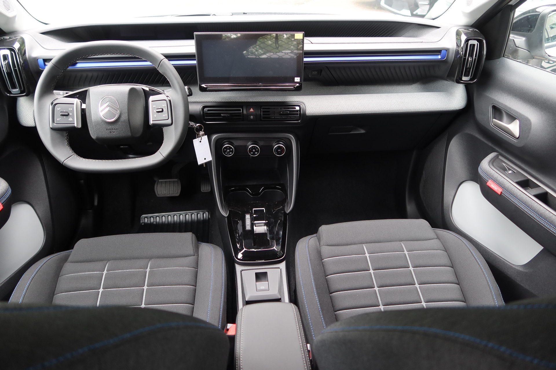 CITROEN e-C3 44kWh Van-image-7