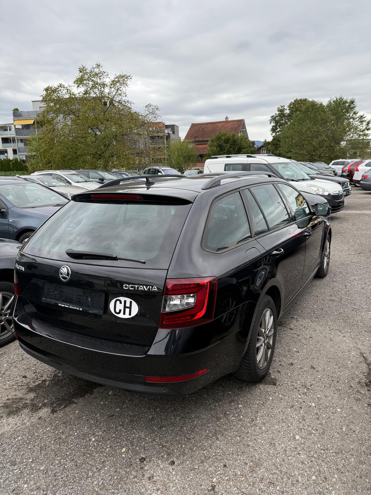 SKODA OCTAVIA-image-2