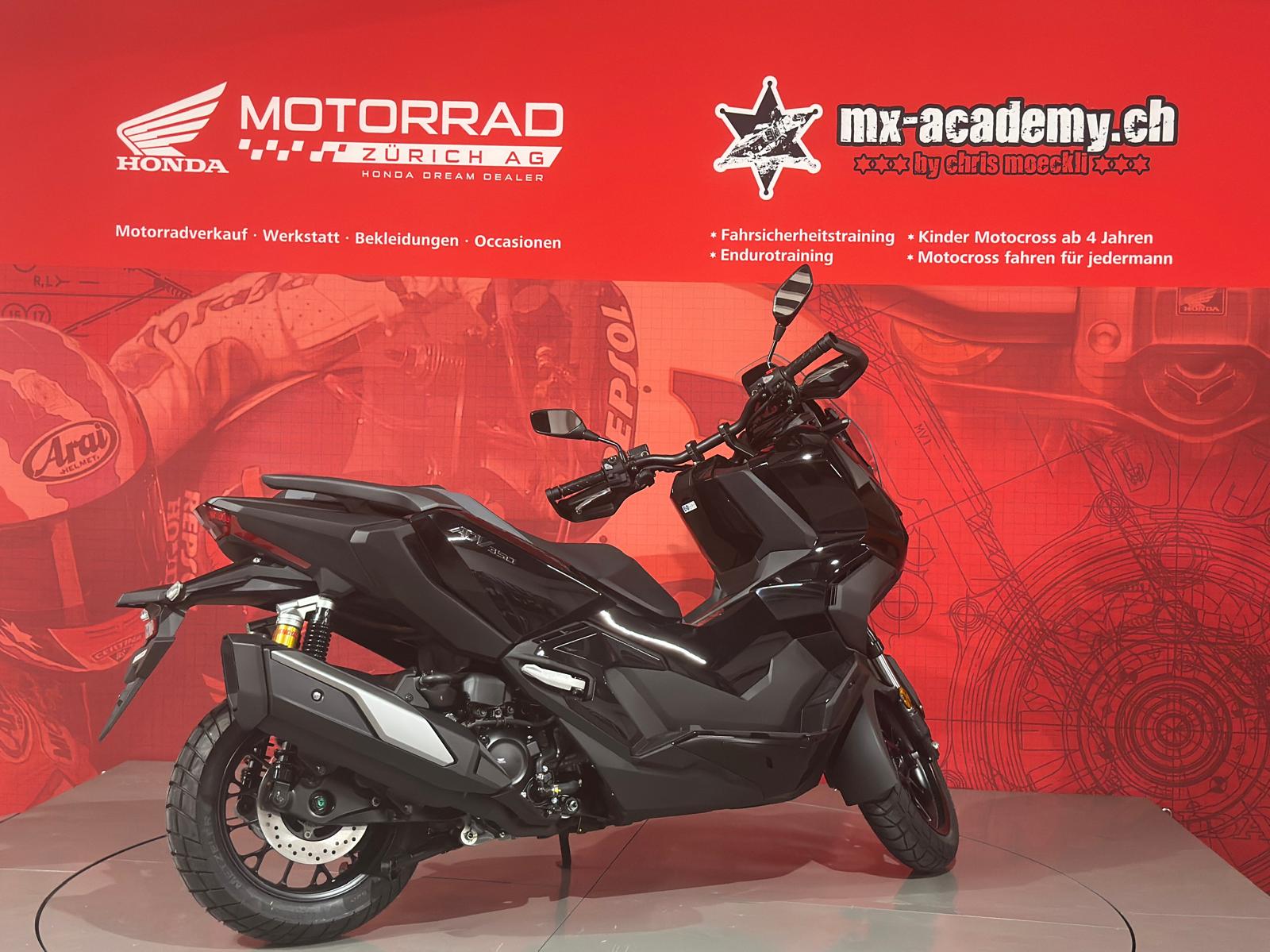 HONDA ADV 350 **Schwarz Metallic**Neufahrzeug*-showroom-element-2