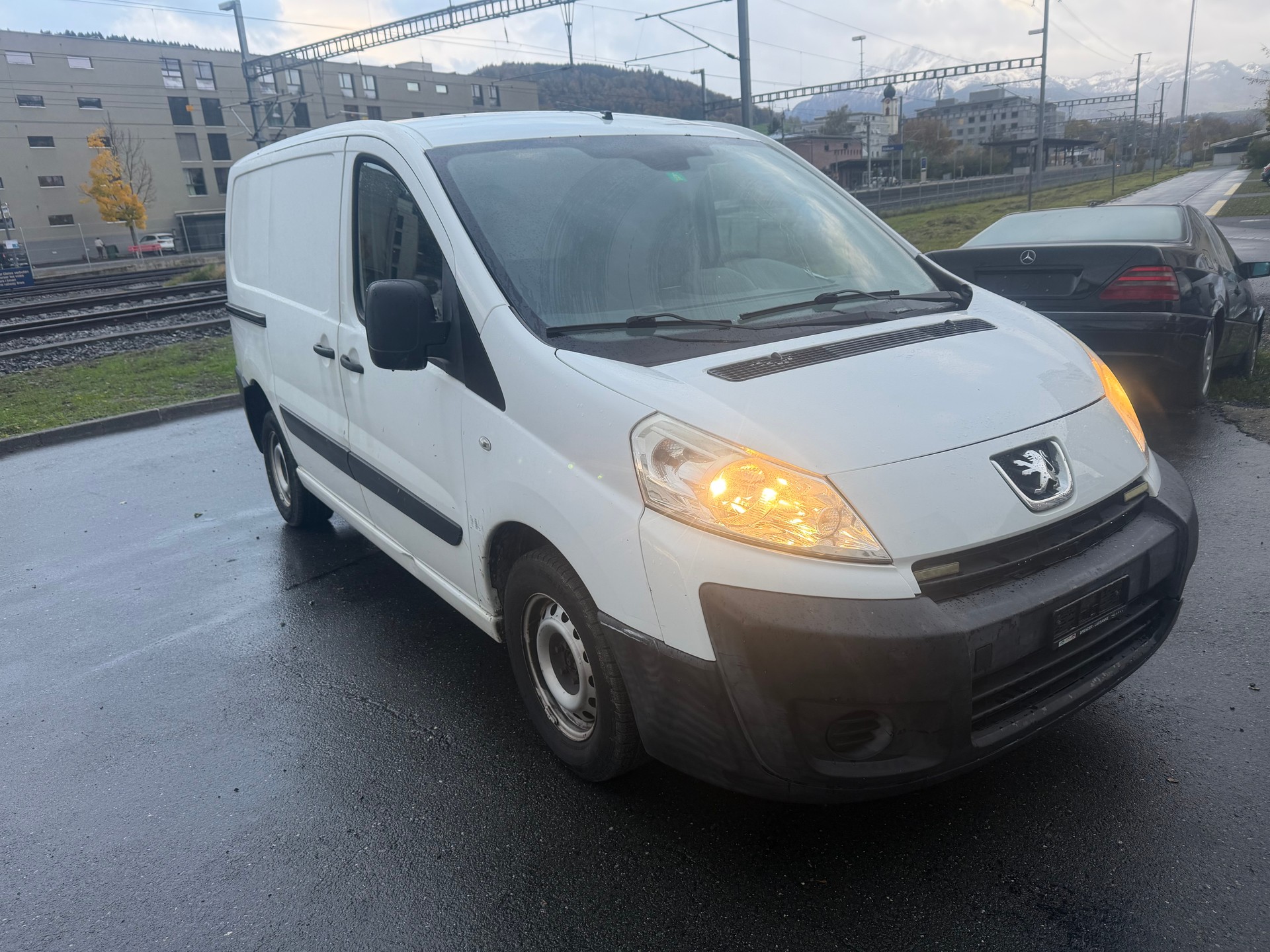 PEUGEOT Expert 1.6 HDi 227 L1H1-image-2