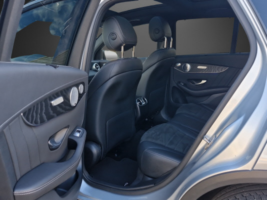 MERCEDES-BENZ GLC 300 AMG Line 4Matic-image-10