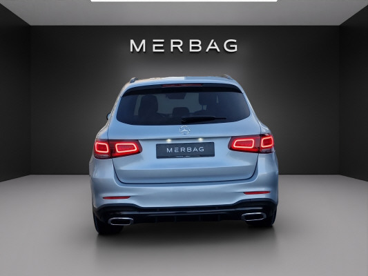 MERCEDES-BENZ GLC 300 AMG Line 4Matic-image-5