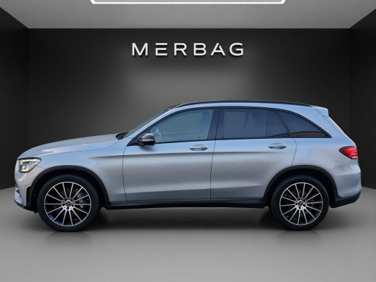 MERCEDES-BENZ GLC 300 AMG Line 4Matic-image-4