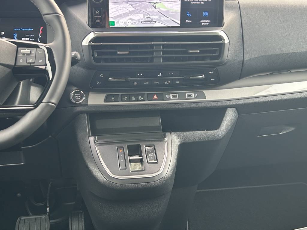 PEUGEOT Traveller 2.0 BlueHDi Business VIP Standard EAT8-image-6