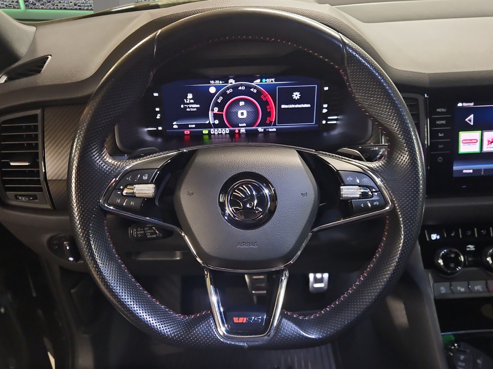 SKODA Kodiaq 2.0 Bi-TDI SCR RS 4x4 DSG-image-10