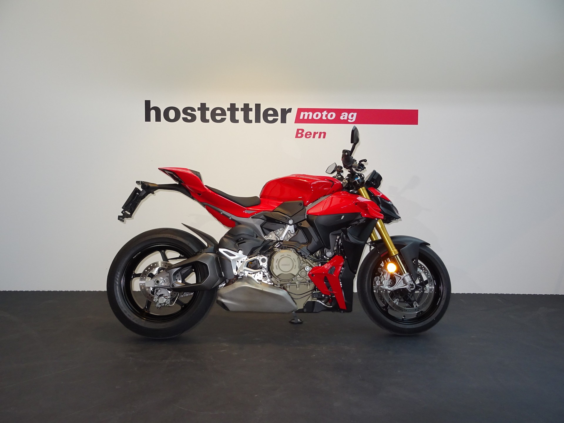 DUCATI Streetfighter V4 S-showroom-element-1
