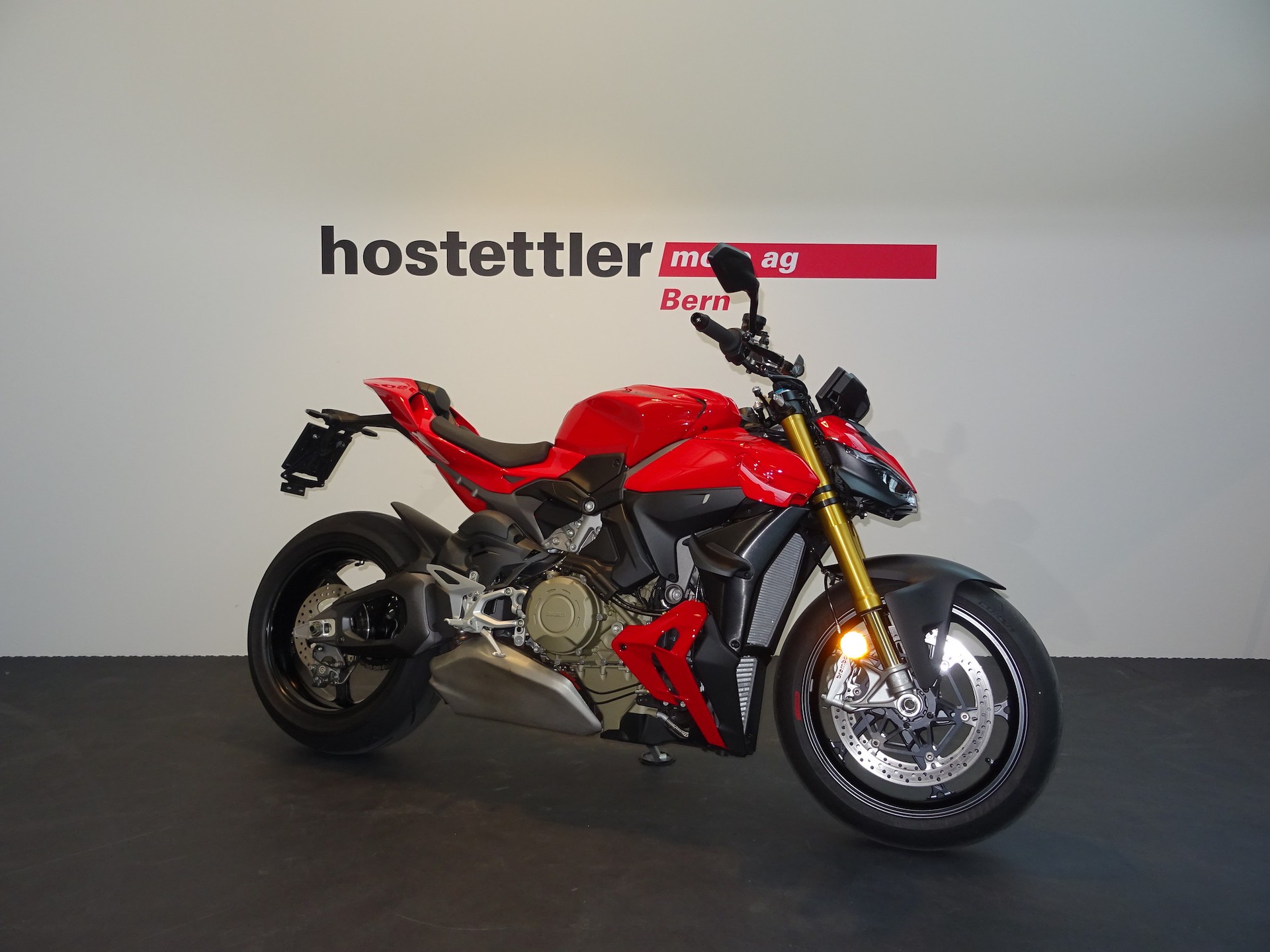 DUCATI Streetfighter V4 S