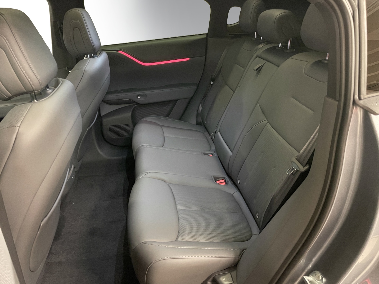 XPENG G6 87,5kWh Performance AWD-image-8