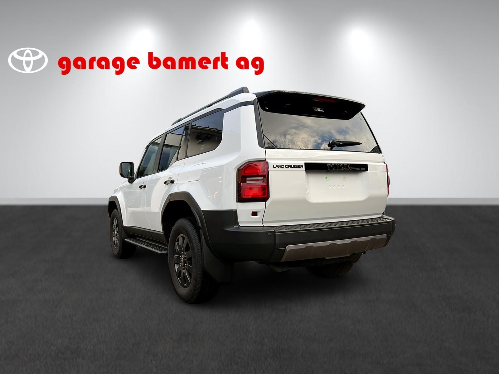 TOYOTA Land Cruiser 2.8 D 48V Style-image-3