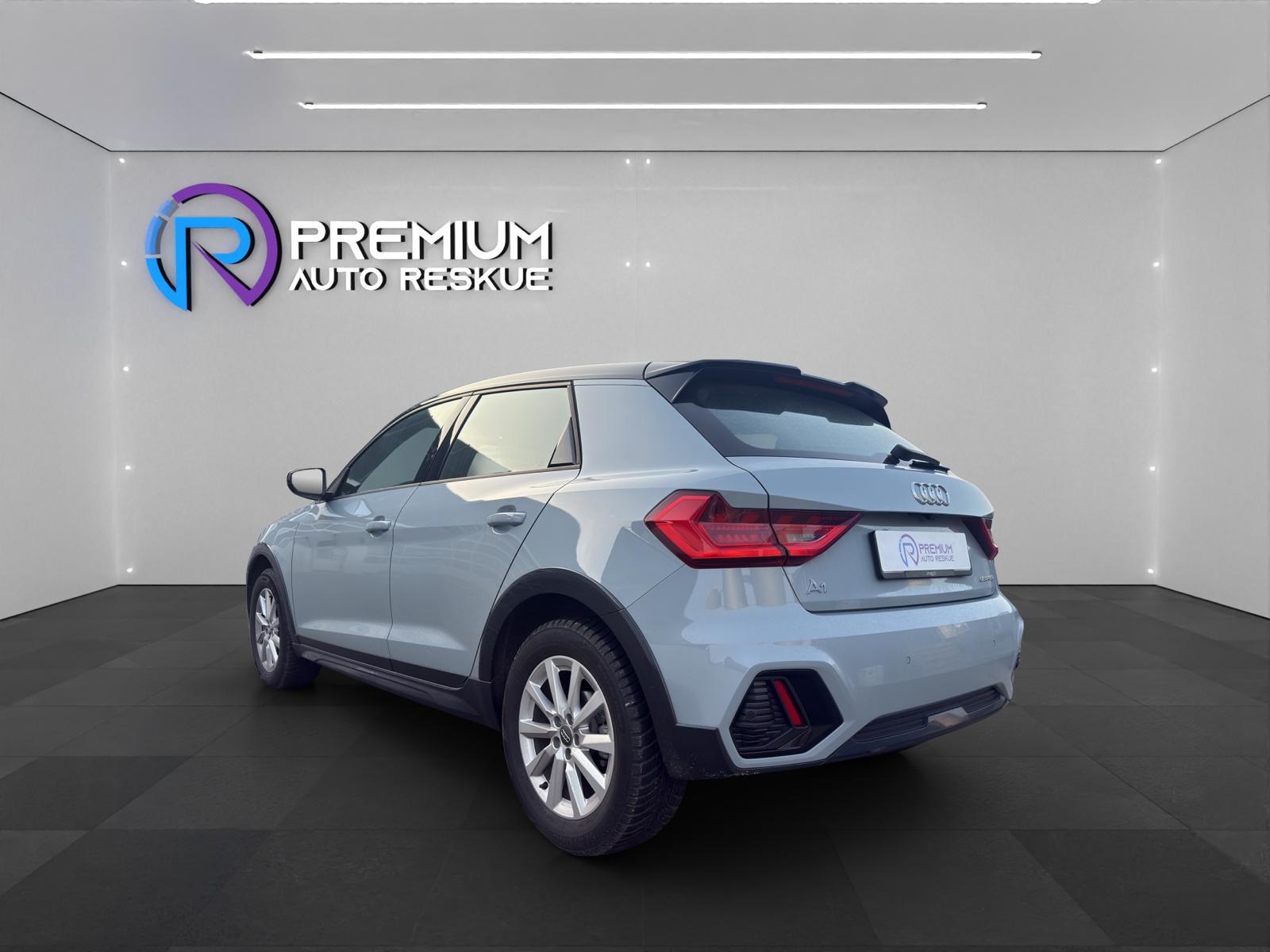 AUDI A1 allstreet 30 TFSI Attraction S-tronic-image-3