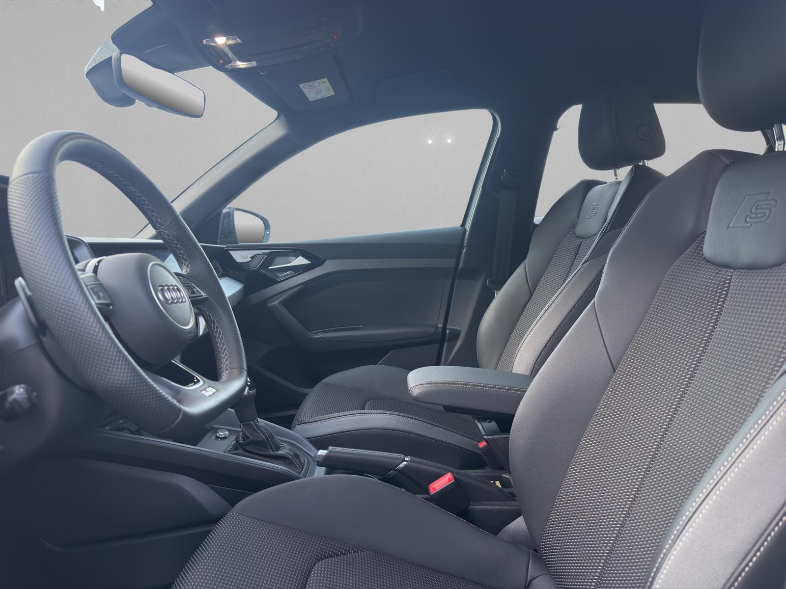 AUDI A1 allstreet 30 TFSI Attraction S-tronic-image-5