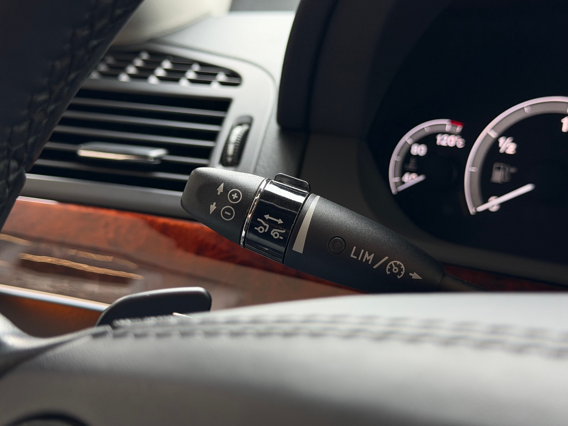 MERCEDES-BENZ S 400 Hybrid I 299 PS I 7G-Tronic (CH)-image-18