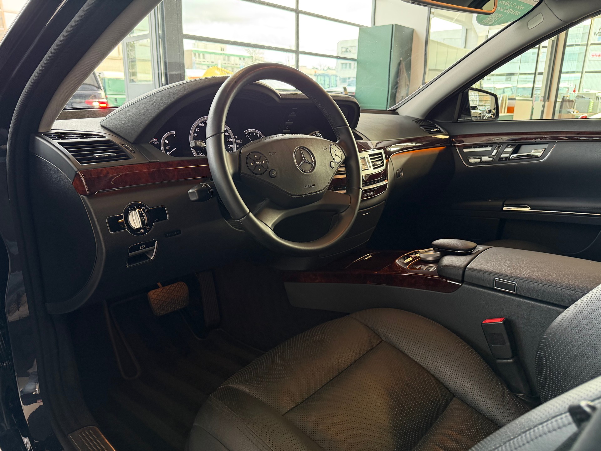MERCEDES-BENZ S 400 Hybrid I 299 PS I 7G-Tronic (CH)-image-8