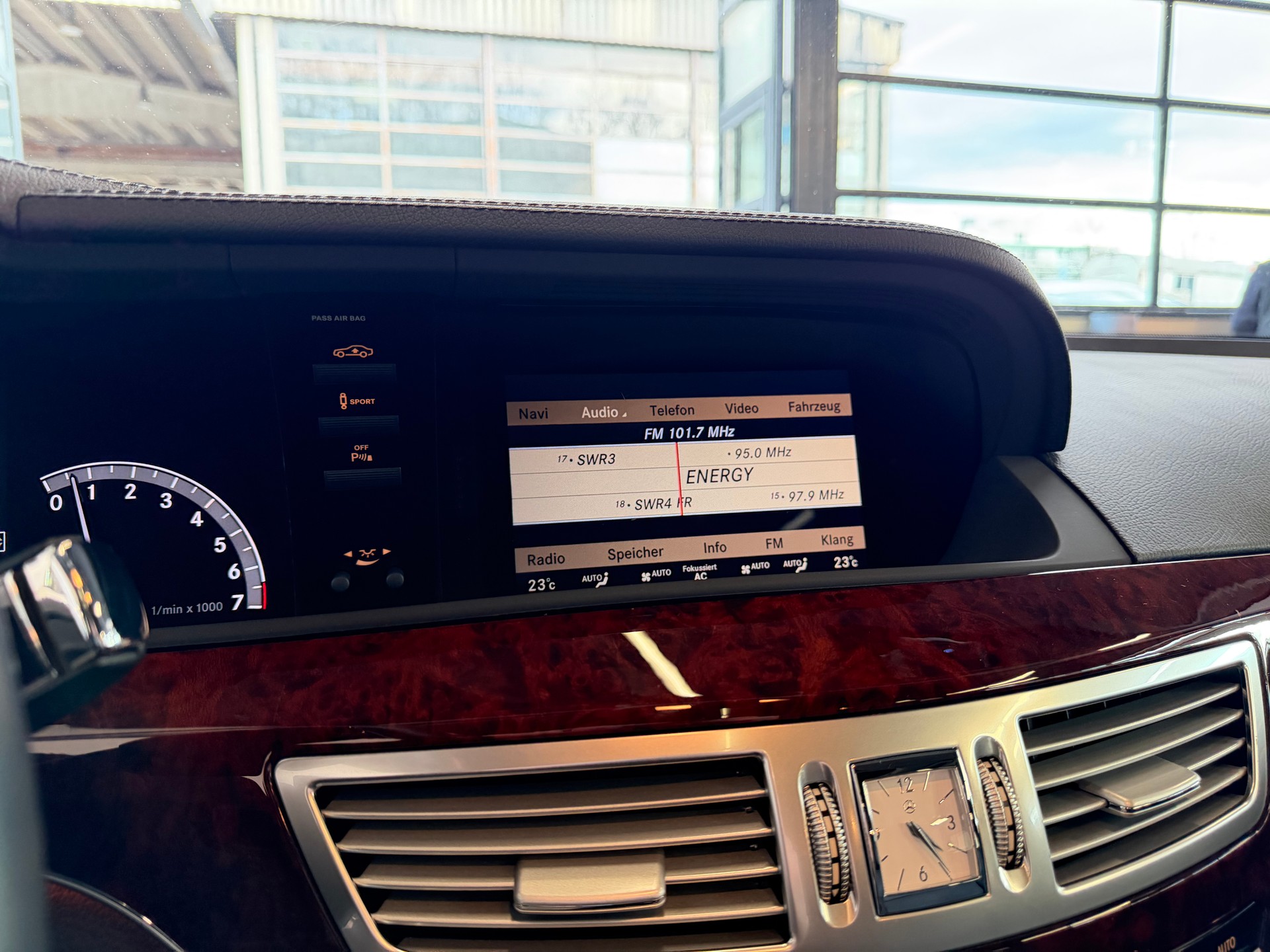 MERCEDES-BENZ S 400 Hybrid I 299 PS I 7G-Tronic (CH)-image-16