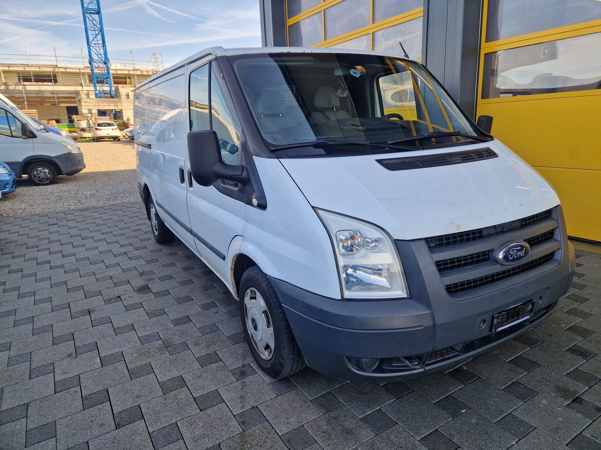 FORD Transit 2.2 TDCi 300 M-image-2