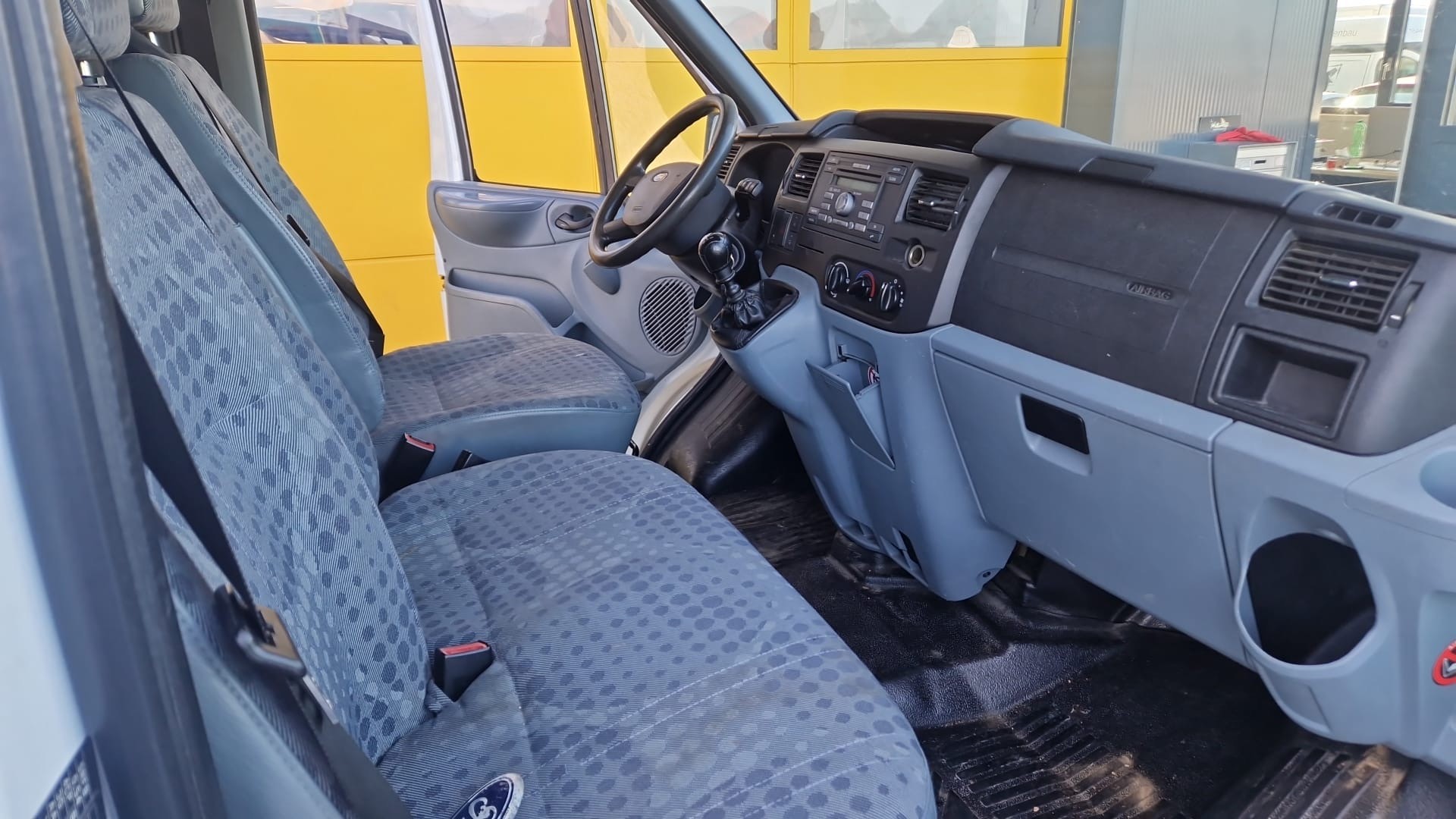 FORD Transit 2.2 TDCi 300 M-image-7