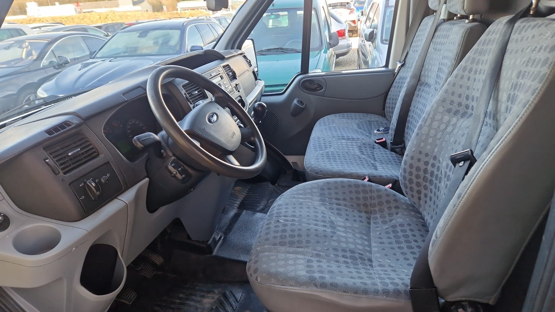 FORD Transit 2.2 TDCi 300 M-image-6
