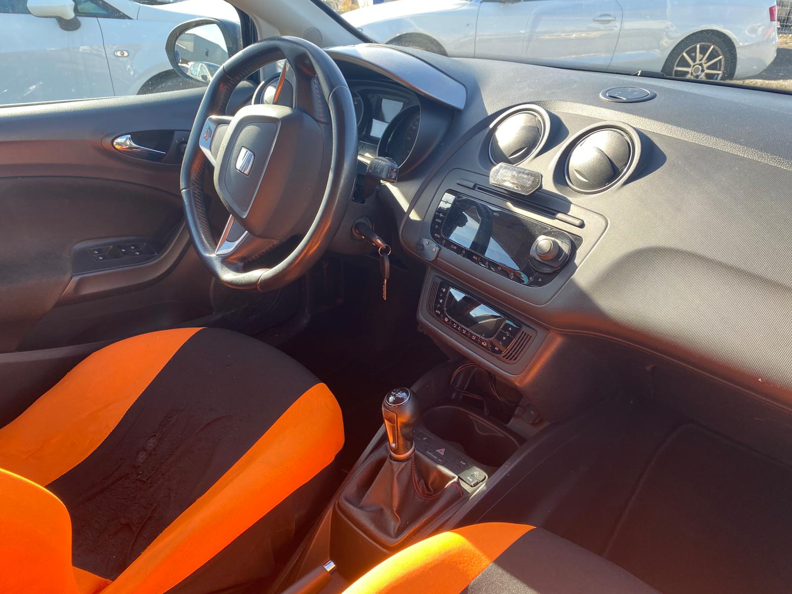 SEAT Ibiza ST 1.2 TSI FR-image-9