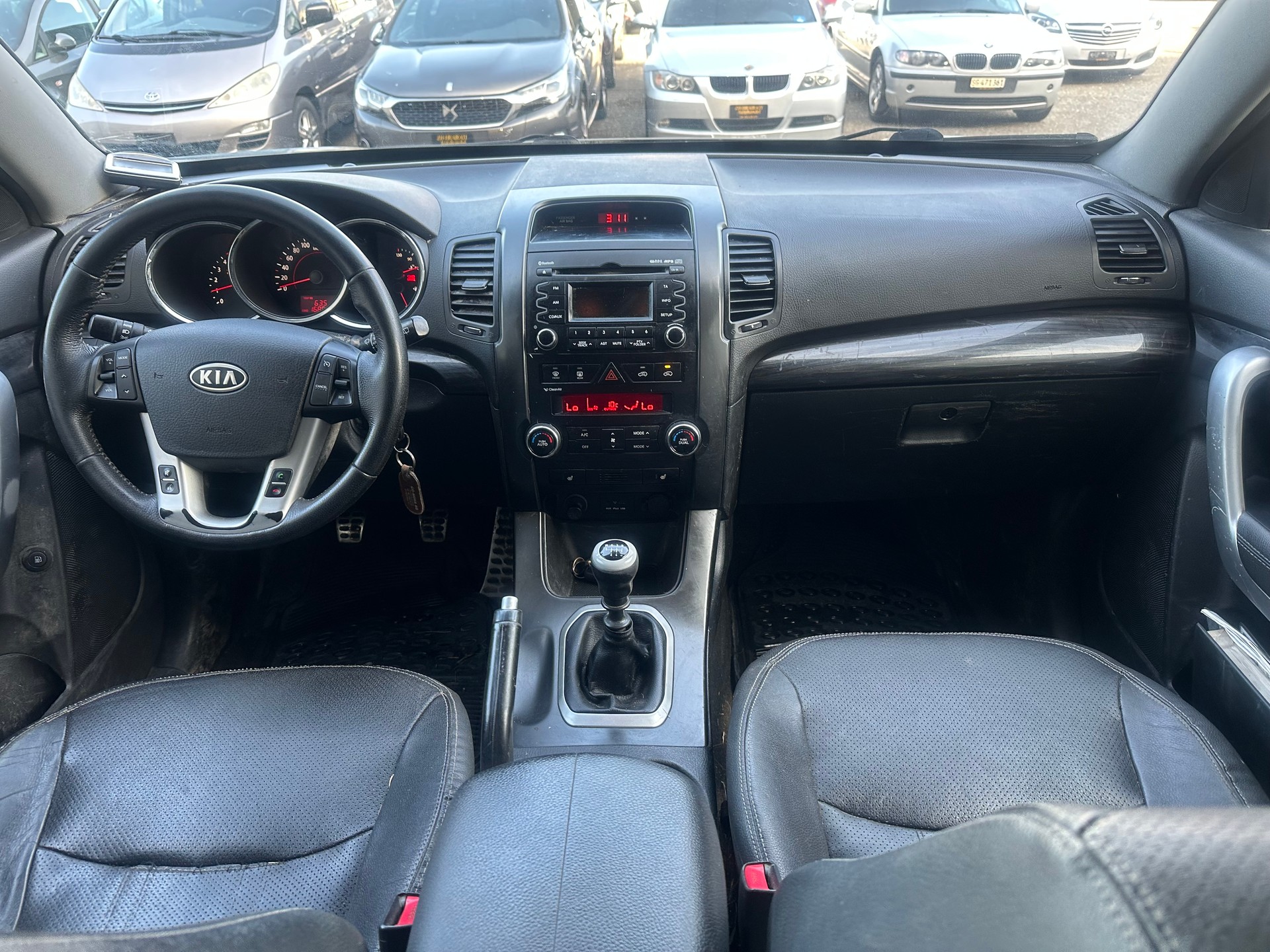 KIA Sorento 2.2 CRDI Trend-image-10