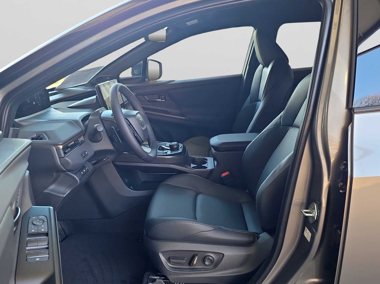 TOYOTA bZ4X Premium AWD-image-8