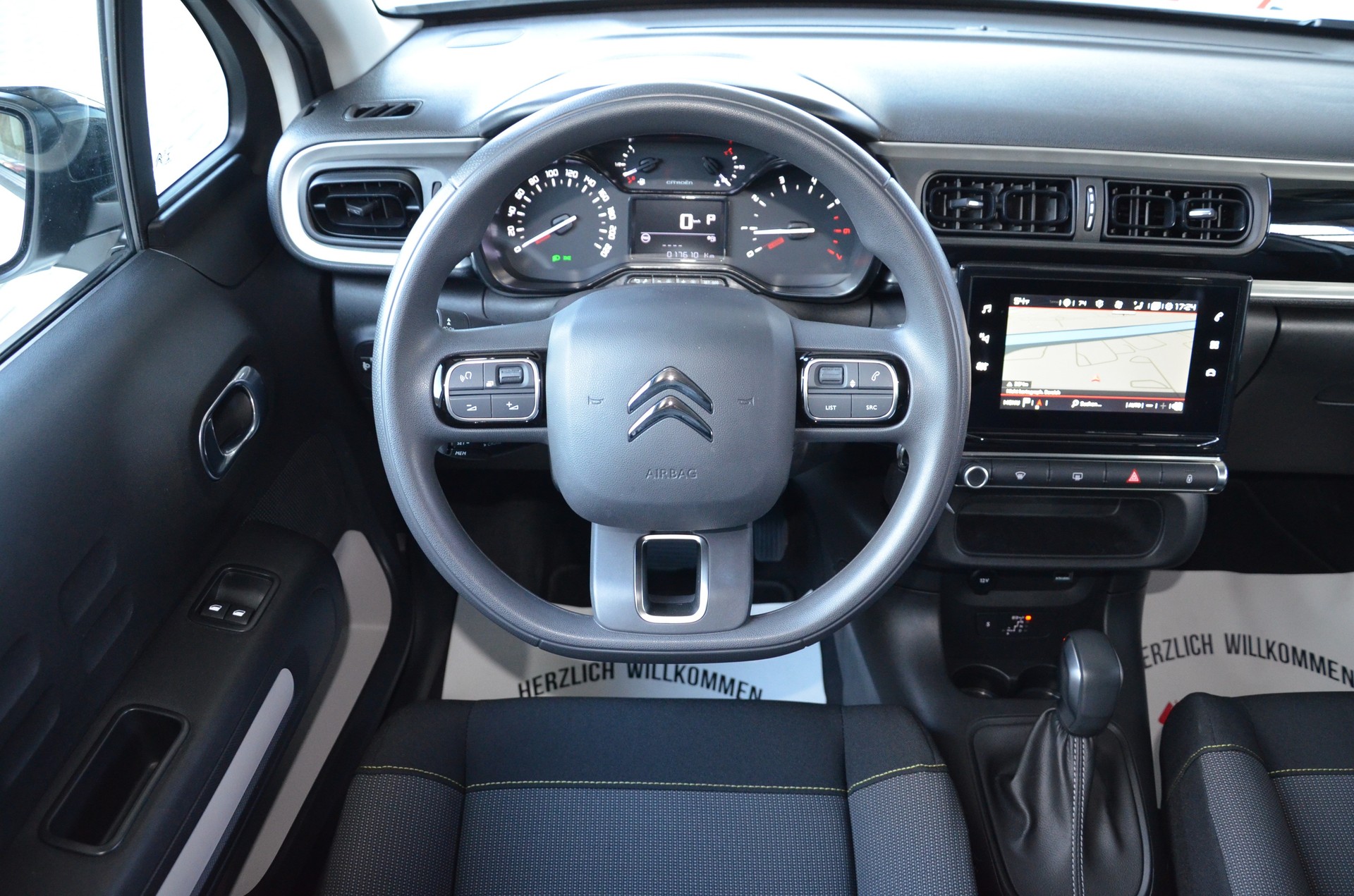 CITROEN C3 1.2i PureTech Swiss Edition EAT6*Frisch ab MFK,1 Jahr oder 20000km Garantie auf Motor und Getriebe*-image-12