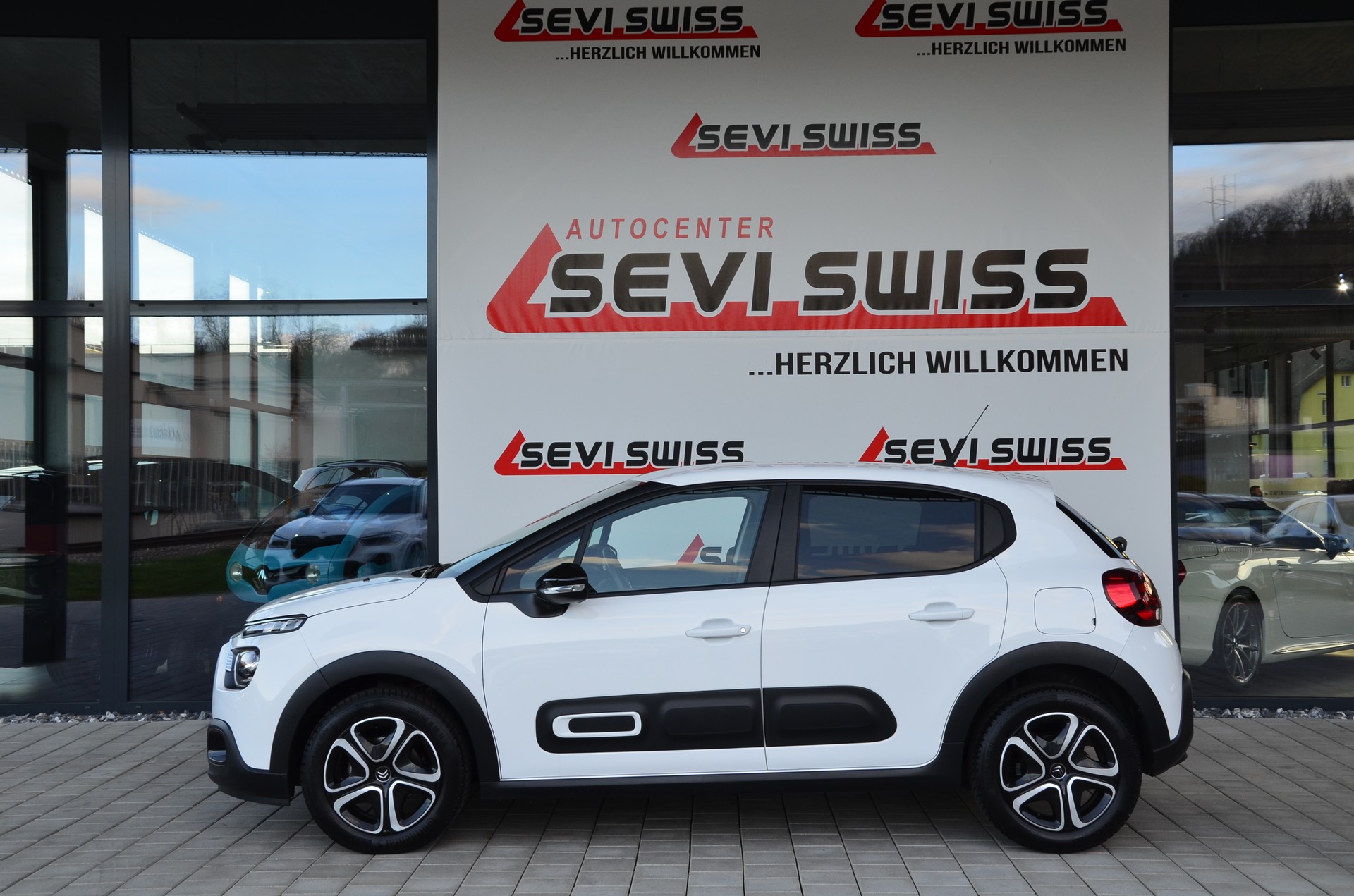 CITROEN C3 1.2i PureTech Swiss Edition EAT6*Frisch ab MFK,1 Jahr oder 20000km Garantie auf Motor und Getriebe*-image-5