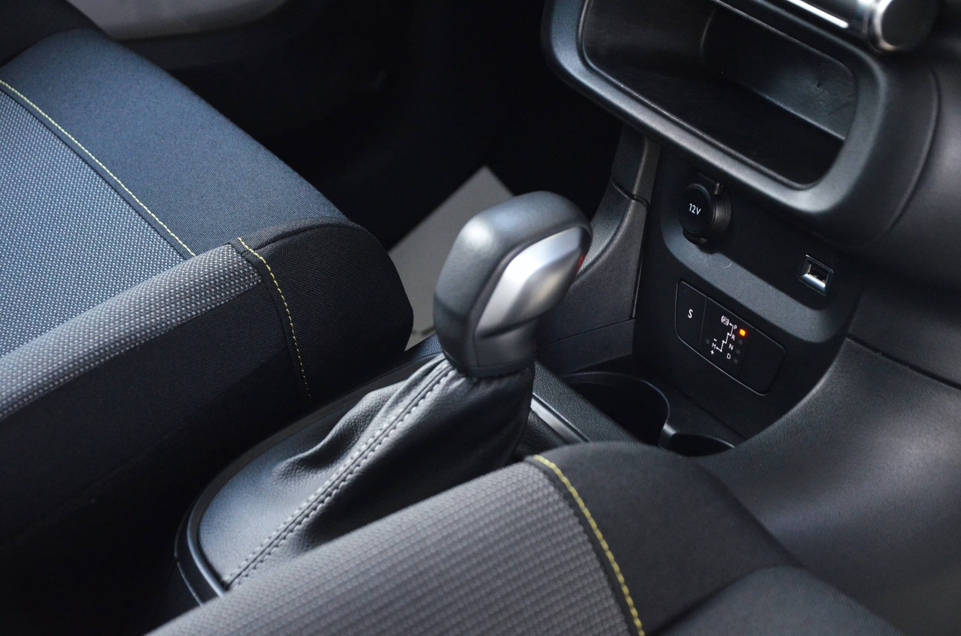 CITROEN C3 1.2i PureTech Swiss Edition EAT6*Frisch ab MFK,1 Jahr oder 20000km Garantie auf Motor und Getriebe*-image-13