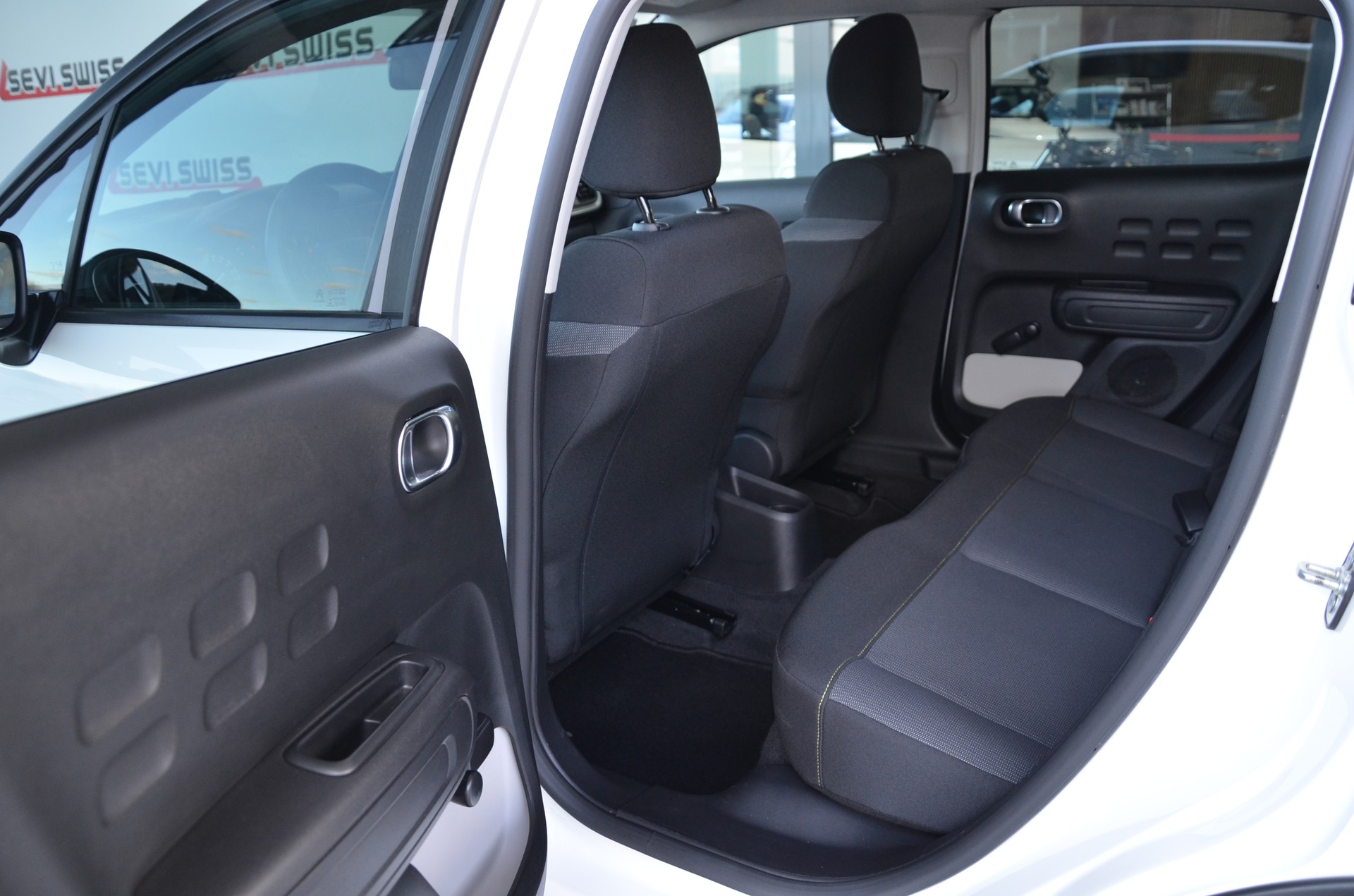 CITROEN C3 1.2i PureTech Swiss Edition EAT6*Frisch ab MFK,1 Jahr oder 20000km Garantie auf Motor und Getriebe*-image-8