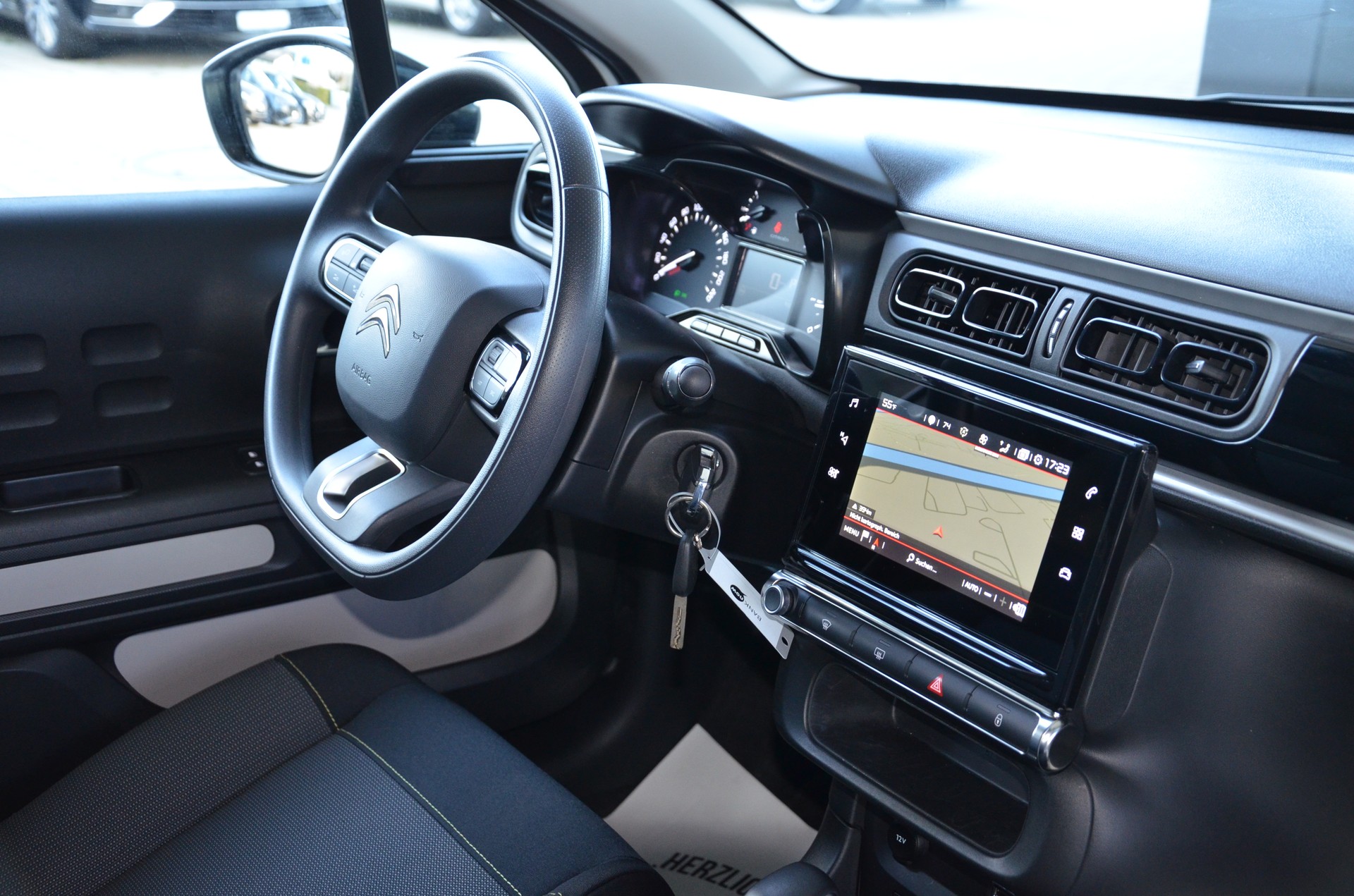 CITROEN C3 1.2i PureTech Swiss Edition EAT6*Frisch ab MFK,1 Jahr oder 20000km Garantie auf Motor und Getriebe*-image-10